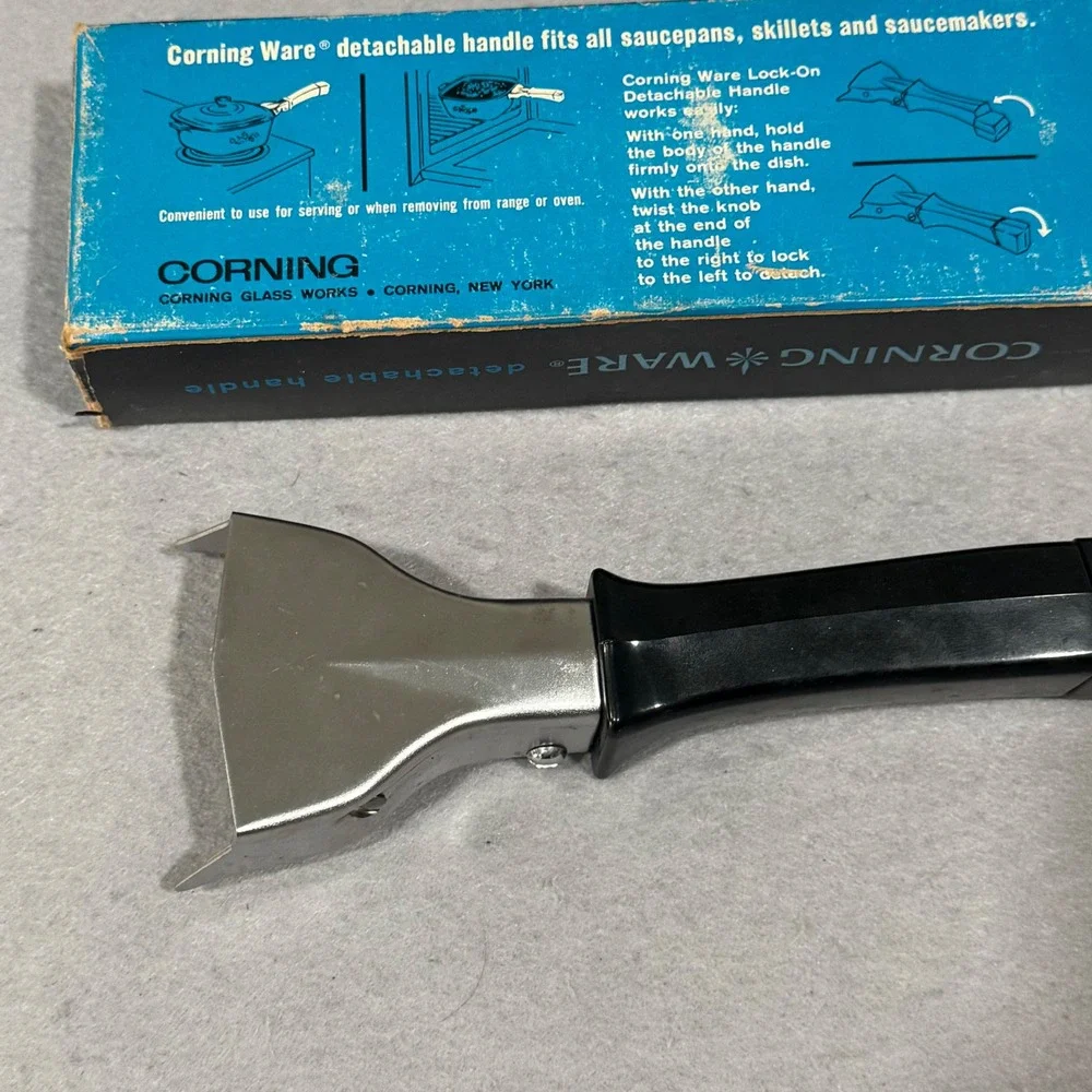 Corning Ware Detachable Handle Black Silver Vintage Lock-On P-10-HG